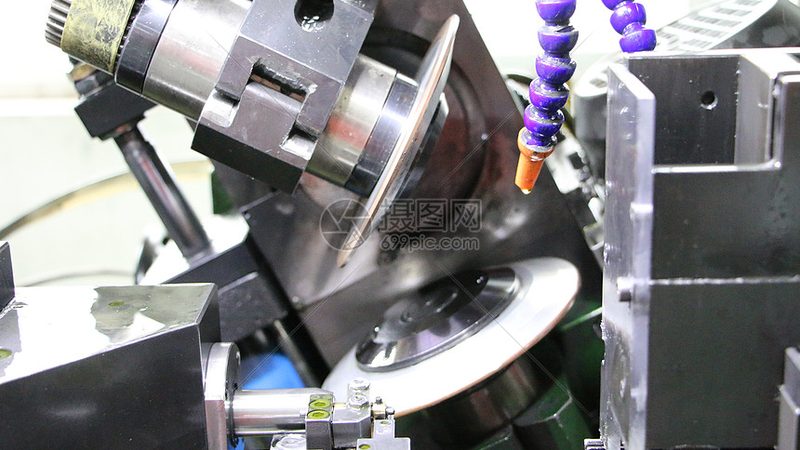 卧式加工中心斜面加工：揭秘定制方案的关键要素